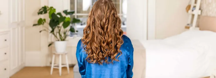 Come fare i capelli mossi senza piastra usando i fazzoletti