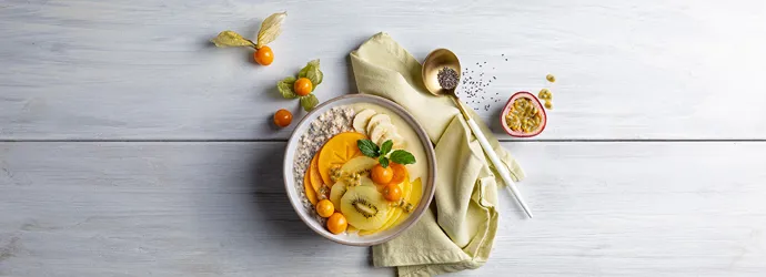 Yellow-Smoothie-Bowl